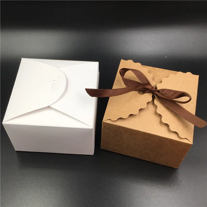 

Gift Box Kraft Paper Two Sizes Handmade With Love For Gift Present Packaging Brown Kraft Paper Boxes With Free Strings 50Pcs/Lot