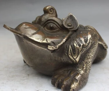 

15CM Marked Chinese Bronze Fengshui Money Wealth Golden Toad Spittor Statue