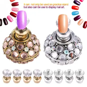 

New Magnetic Nail Tip Practice Stand Base Nail Art Display Manicure Tools 5 pcs Nail tips holders Nails Accessories