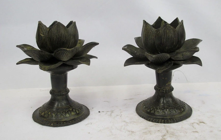 

Chinese Tibet Buddhism old Bronze lotus flower Candlestick Candle Holders Pair