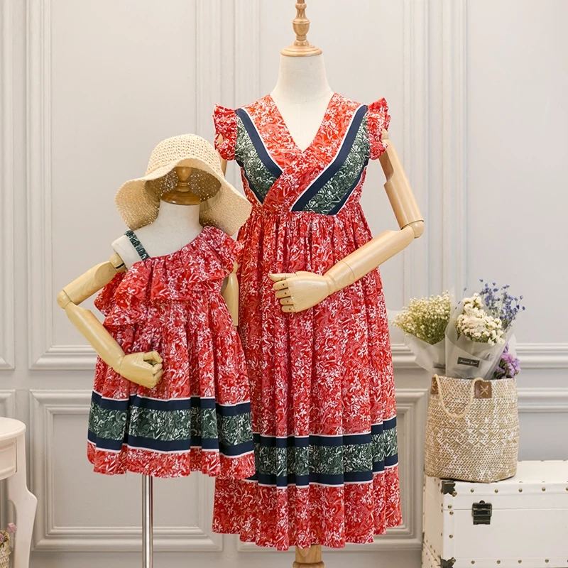 

mother and daughter kids dresses family clothes mom baby princess eye-catching long red flowers chiffon Woman Female dresses