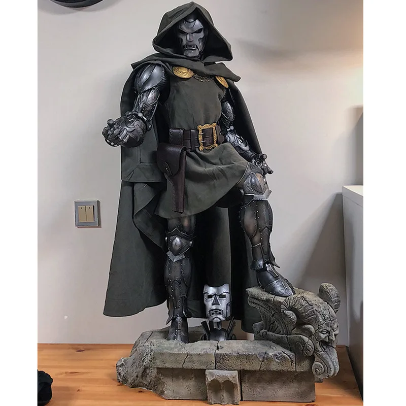 

1:2 Fantastic Four Victor von Doom Doctor Doom Full-length Portrait Statue Action Figure Model Giocattolo G2529