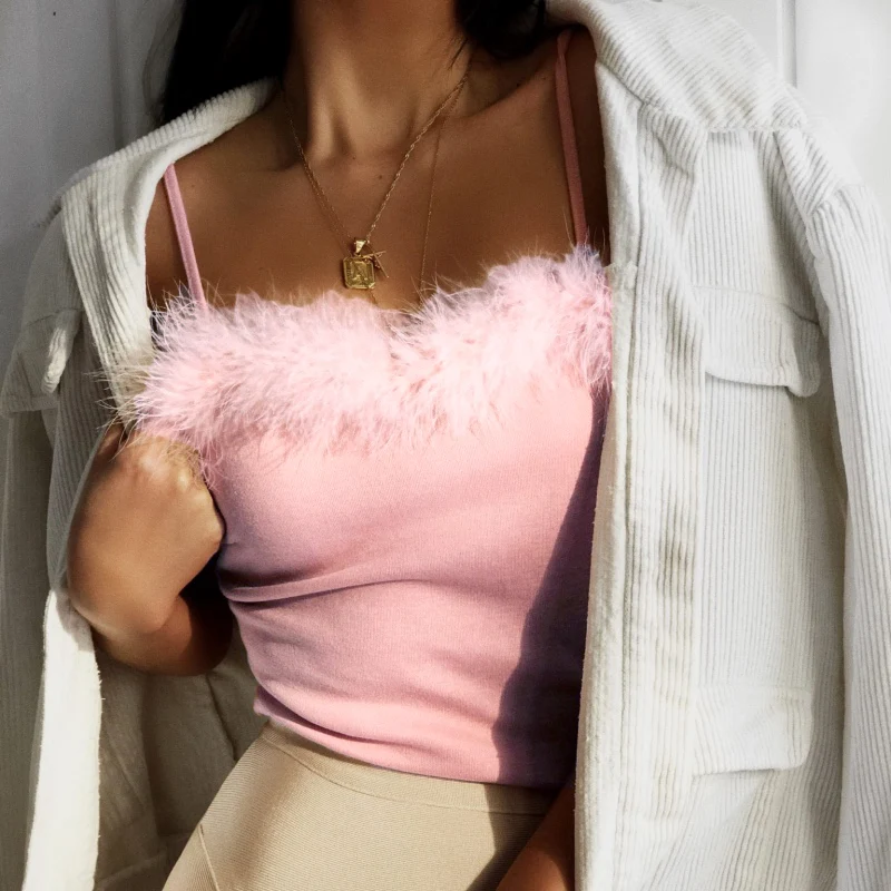 Сексуальный розовый кружевной мех с открытыми плечами кроп Топы для женщин бандо ремни майка футболки Femme Повседневный Жилет Cami