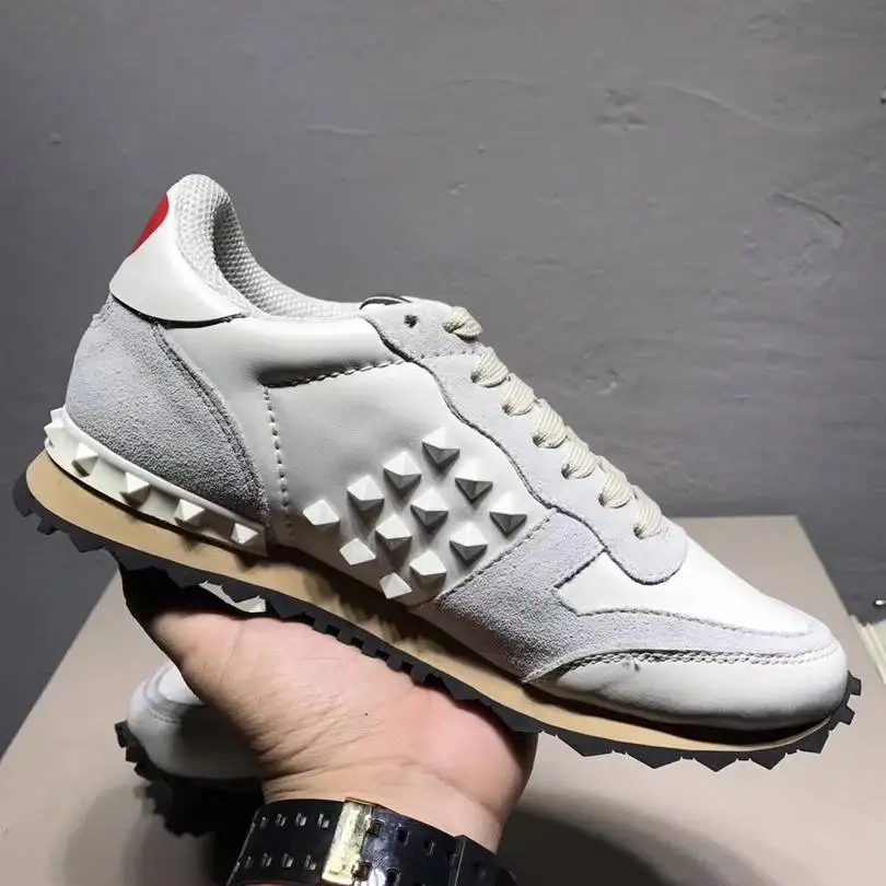 

Shoes woman luxury brand 2019 fashion new hot sale camouflage rivet sports leather color matching couple low tie casual shoes