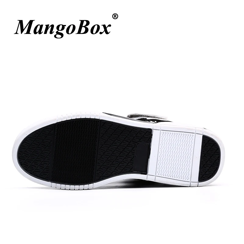 High Top Sneakers Men White Black Skateboarding Shoes Spring Autumn Classic Footwear Big Size 39-46 Flat Walking Sneakers 2018 High Top Sneakers Men White Black Skateboarding Shoes Spring Autumn Classic Footwear Big Size 39-46 Flat Walking Sneakers 2018