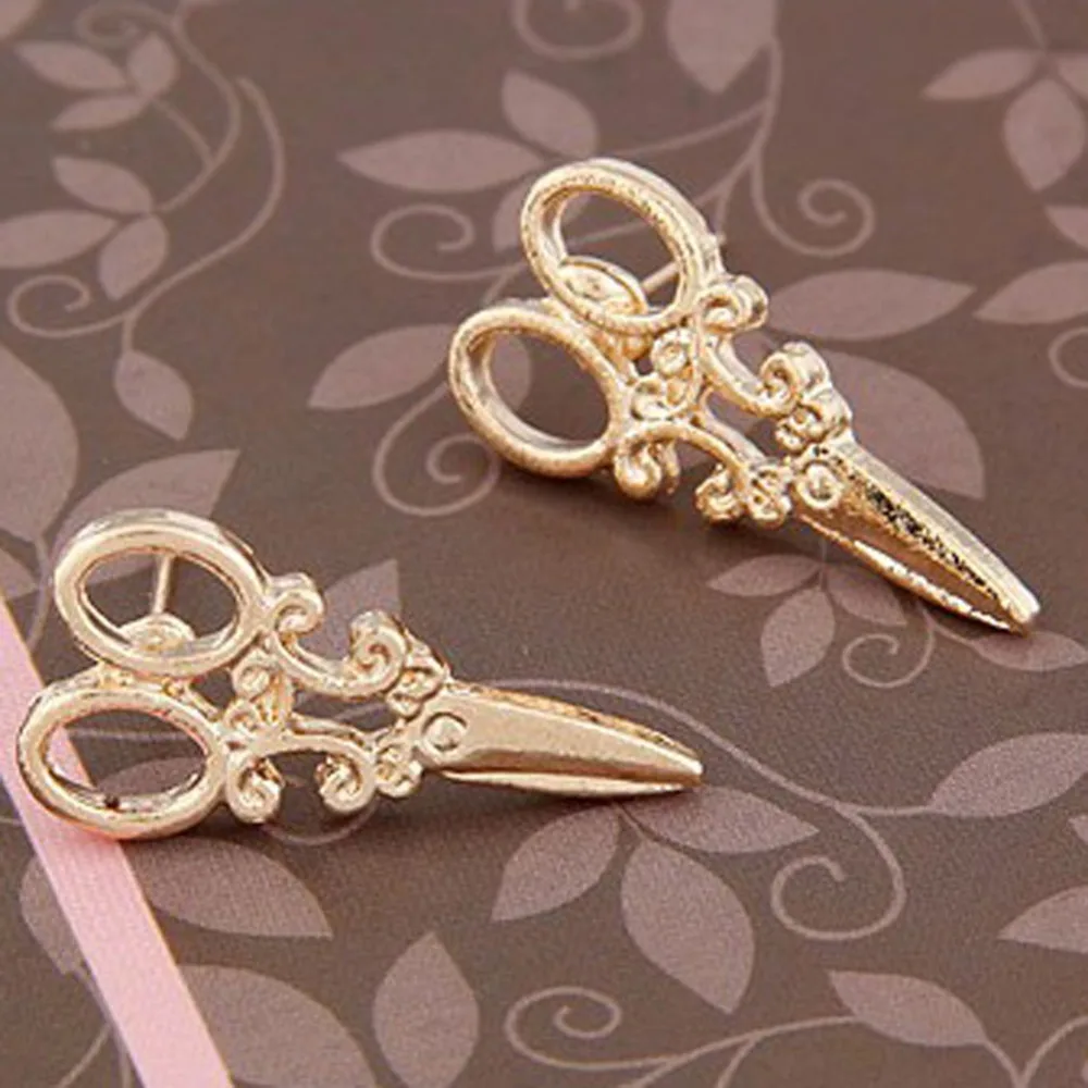

Wild Silver Gold Color Scissors Shaped Earrings Women's Fashion Cute Tiny Scissor Stud Earrings Gifts