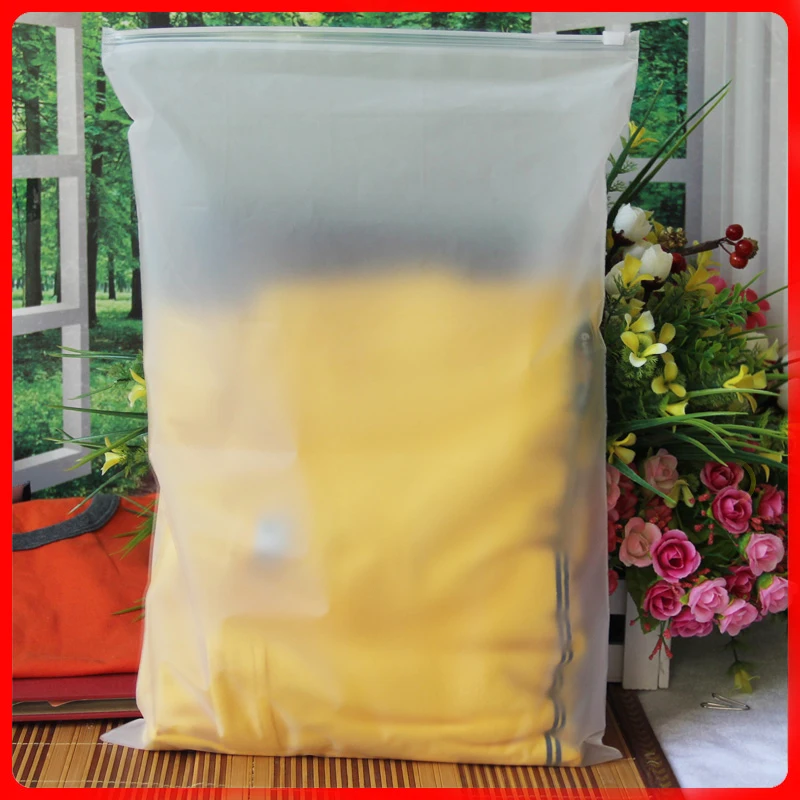 

Free Shipping 100pcs/lot 28cm*40cm*120mic Clothes Zip Lock Plastic Bag Clear resealable Bag Self Sealing Bag Wholeasle