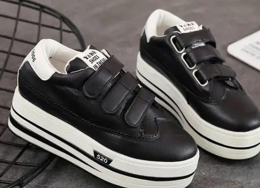 

2018 autumn new round head low to help women's shoes student platform shoe .