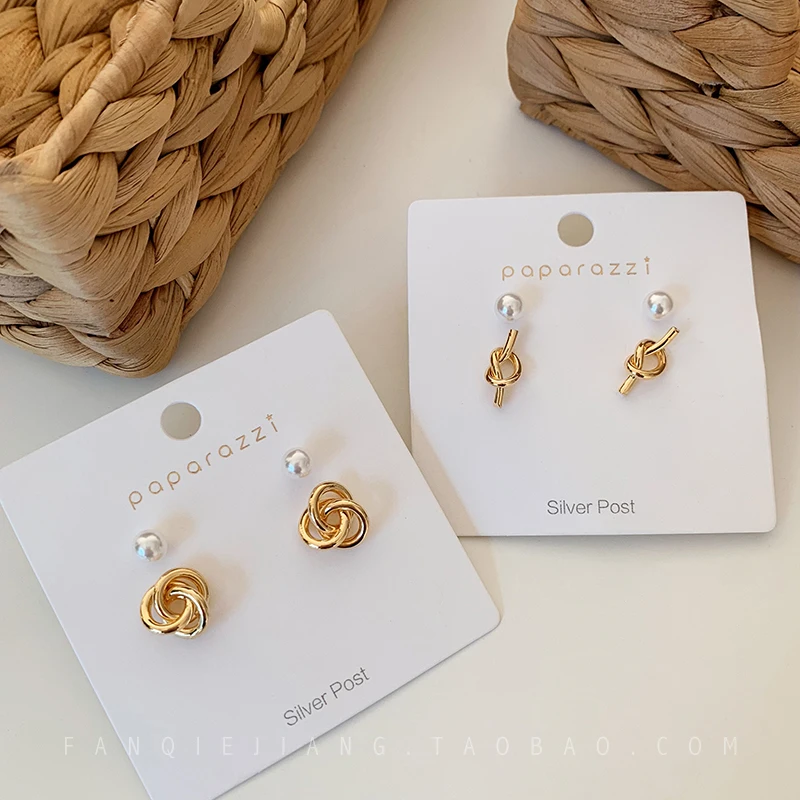 

HUANZHI 2019 new Korean Design Silver Pin Simple Four-piece Set Metal Pearl Small Stud Earrings for Women Girl Party Gift