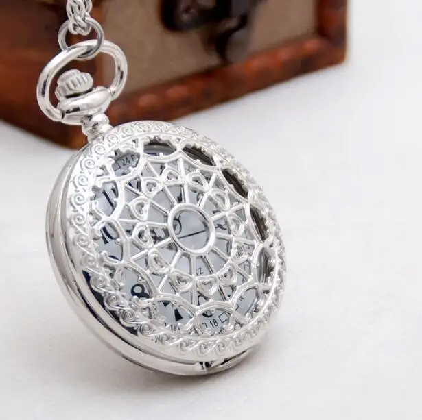 New Fashion Quartz A Grandi Orologi Da Tasca Ragnatela In Acciaio Bianco