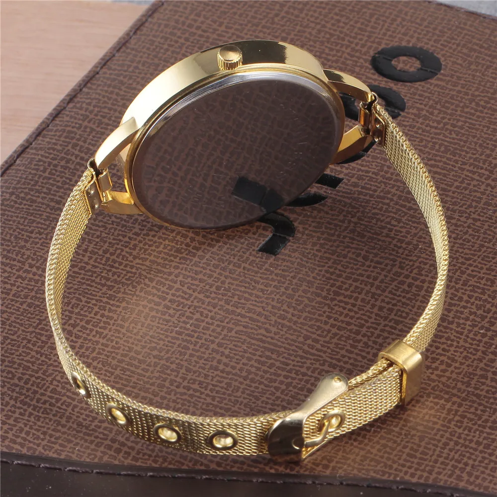 Горячая распродажа! Новинка 2017 женские золотые кварцевые наручные часы Модные