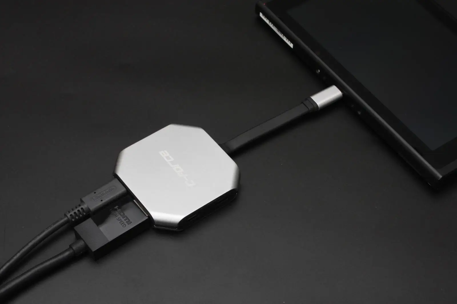 

C-FORCE Portable Base NS Base Connects TV Type-C to CF001 CF003
