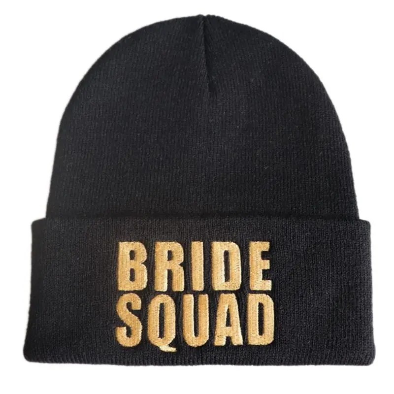 Зимняя вязаная шапка с манжетами для свадебной команды, женские вечерние шапки с золотыми вышитыми буквами, лыжная Теплая эластичная шапочка - Цвет: B