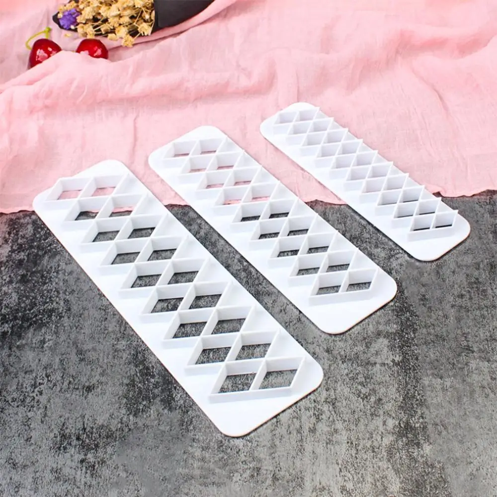 

3-Piece DIY Embossed Fondant Mold Geometric Shape Cake Printing Molding Mold Biscuit Cookie Mould