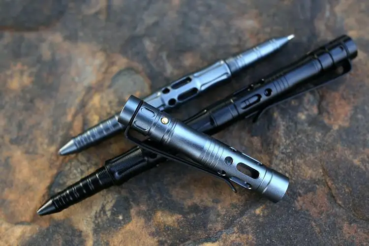 Портативный многофункциональный инструмент, тактическая ручка, Вольфрамовая сталь, светодиодный фонарик, для самозащиты, стекло, сломанная ручка, для спорта на открытом воздухе, набор для выживания DZB015
