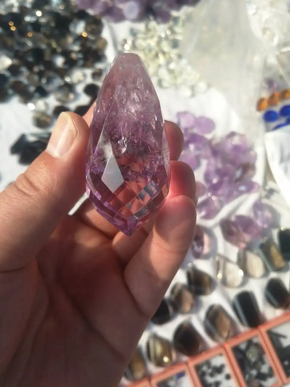 Beautiful-Natural-Amethyst-Quartz-crystal-Stone-Point-Pendant-Necklace-Healing-natural-stones-and-minerals (1)