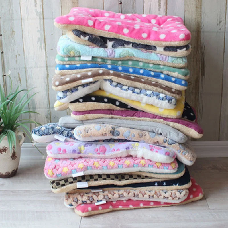 

Dog Bed Mat Pet Cushion Blanket Warm Puppy Cat Fleece Sleeping Bed For Small Medium Large Dogs Cats Pad Chihuahua Cama Perro