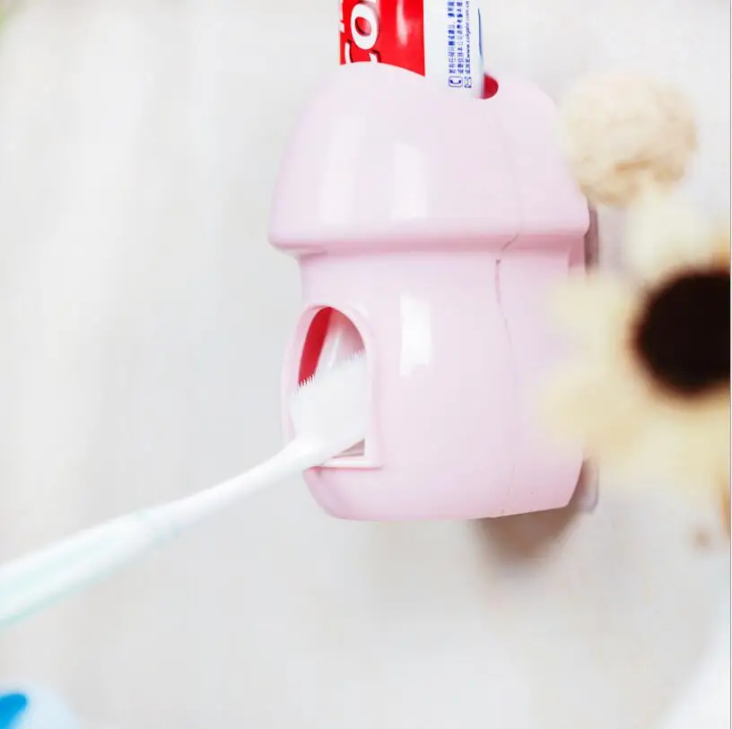 

1PCS Toothpaste Dispenser Toothpas Squeezer Tube Sucker Holder Dental Cream Bathroom Accessories Automatic Syringe Gun Dispenser