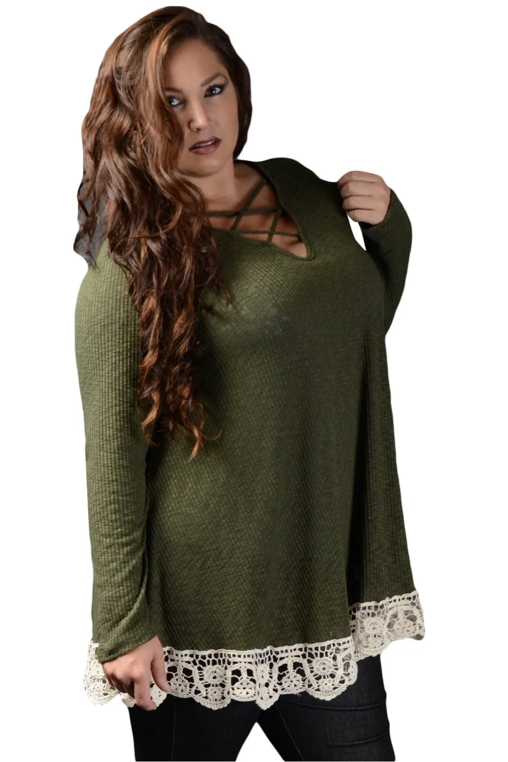Green-Crisscross-Crochet-Hem-V-Neck-Plus-Size-Top-LC251151-9-2