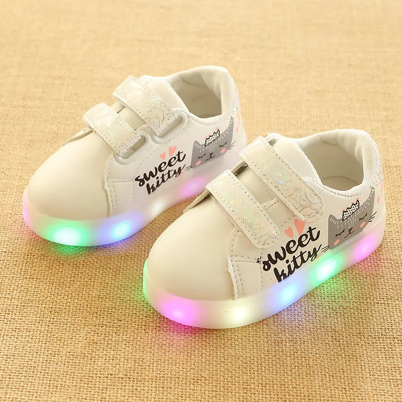 

New 2016 European fashion baby shoes new brand LED lighted cool kids sneakers hot sales girls boys shoes cute kids shoes