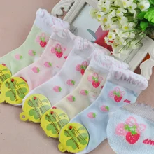 5 pairs / girl socks Duantong 2016 new cotton absorbent, breathable socks strawberry pattern of 1-9-year-old girl