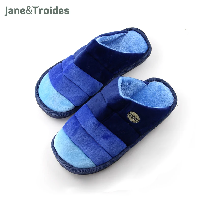 

Home Winter Plush Men Slippers Happy Embroidery Gradient Color Flip Flops Fleece Warm Anti Slip Sandals Fashion Man Shoes