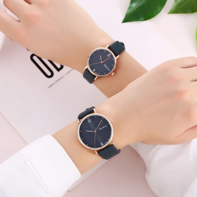 Relogio Masculino 2PCS Couples Fashion Leather Band Analog Quartz Round Wrist Wa Relogio Masculino 2PCS Couples Fashion Leather Band Analog Quartz Round Wrist Wa