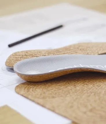 الأصلي xiaomi الشتاء الدافئة و تنفس عرق الفلين نعل الرجال والنساء مزيل العرق المضادة للبكتيريا النعال