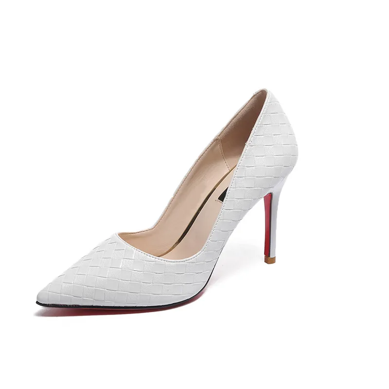 Туфли из искусственной крокодиловой кожи; женские офисные туфли на высоком каблуке с красной подошвой; женские туфли-лодочки с острым носком; sapatos femininos - Цвет: Белый