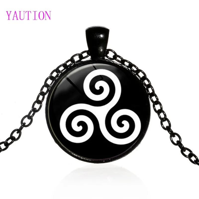 3/Color Teen Wolf Triskele Necklace Triskelion Allison Argent Necklace Glass Cabochon Necklace Statement Choker Necklace 3/Color Teen Wolf Triskele Necklace Triskelion Allison Argent Necklace Glass Cabochon Necklace Statement Choker Necklace