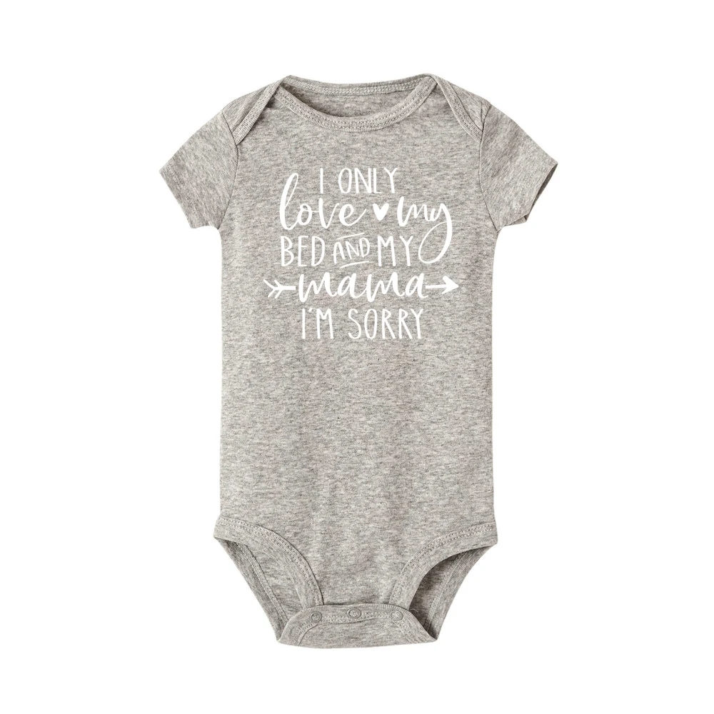 Одежда для новорожденных с надписью «I only love my baby» и «my mama»; Детский комбинезон; одежда для малышей с буквенным принтом; комбинезон; одежда для малышей 0-24 месяцев - Цвет: R147-SRPGY-