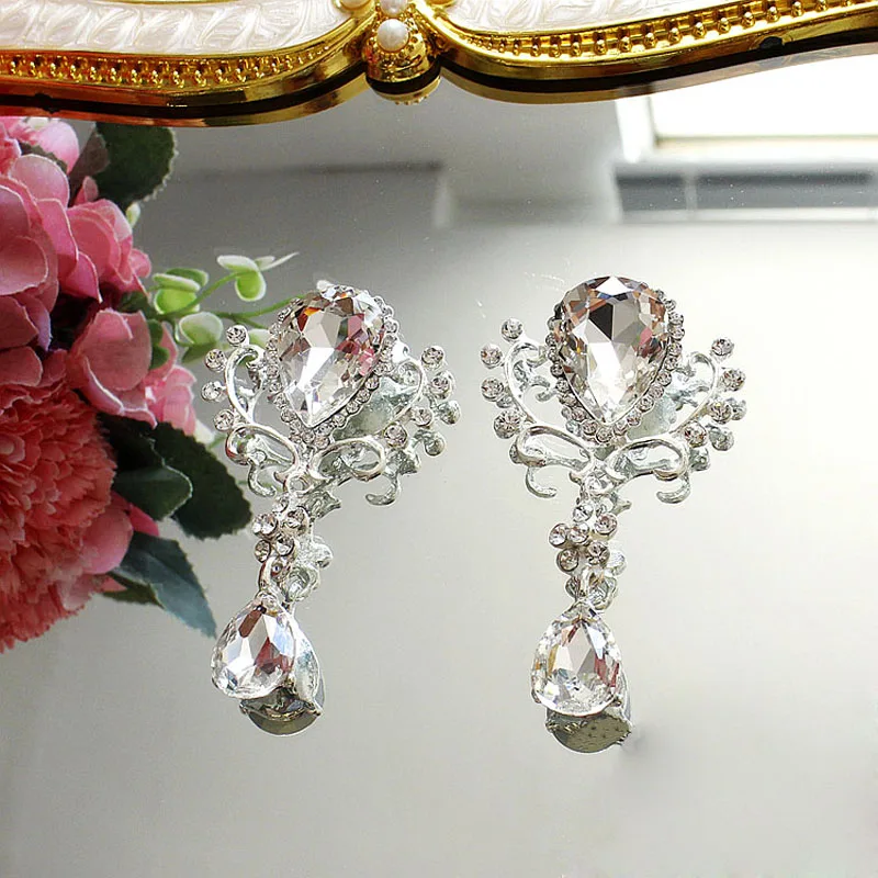 

1Pc Handmade Beaded Sew On Sliver Clear Bling Wedding Crystal Rhinestone Appliques Patch for Bridal Gift RP176