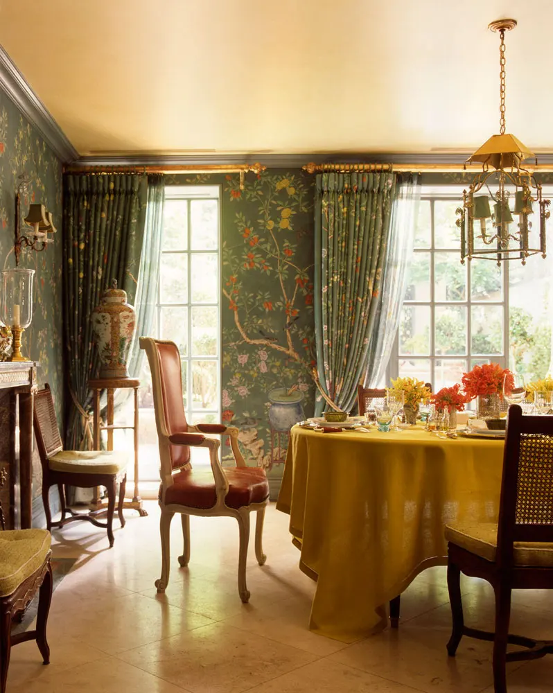 

Classic elegant Hand-painted silk wallpaper painting flowers with birds many patterns and background optional