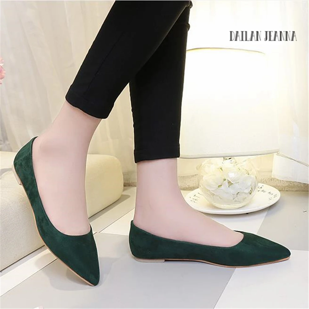 

New Women Suede Flats Fashion High Quality Basic Mixed Colors Pointy Toe Ballerina Ballet Flat Slip On Shoes European fashion