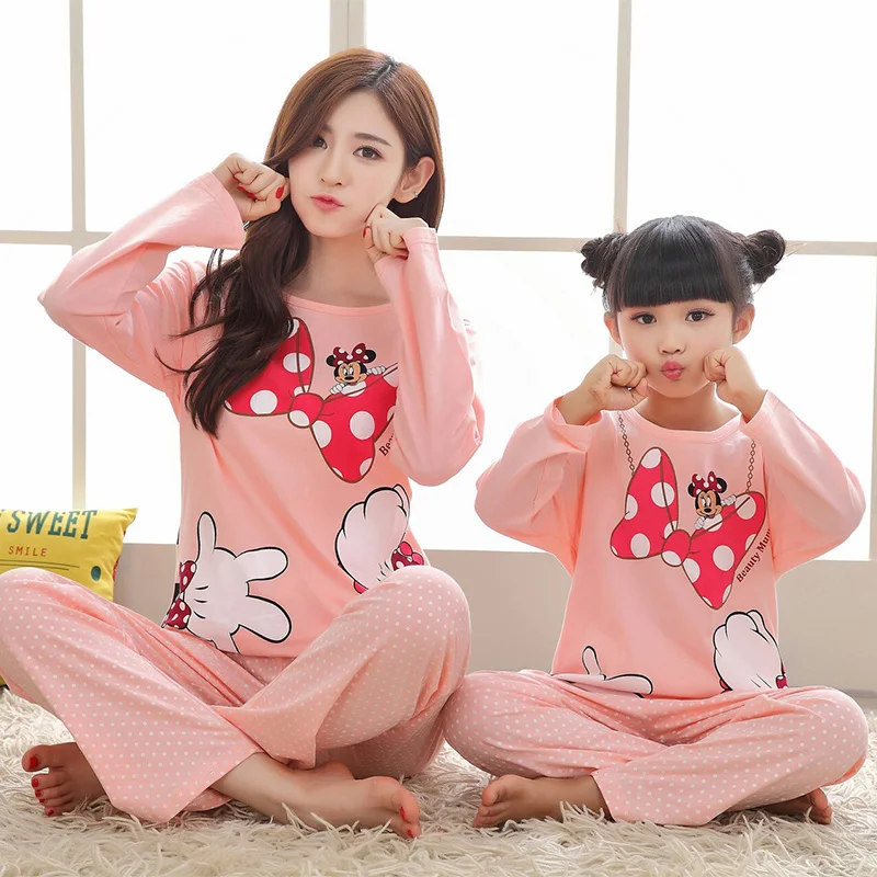 Пижамы для малышей одинаковые пижамы для всей семьи коллекция года; сезон осень-зима; одежда с длинными рукавами для мамы и дочки одежда в горошек; Ropa Mama E Hija - Цвет: 8