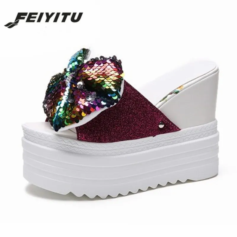 Женские пляжные тапочки на танкетке FeiYiTu черные шлепанцы очень высоком каблуке