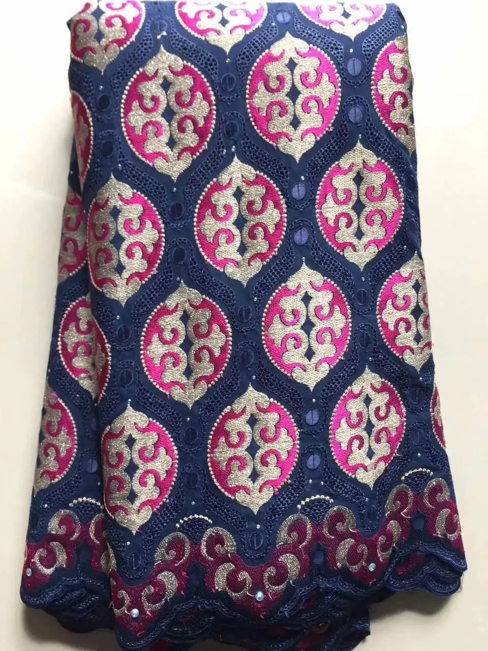 

Latest Embroidered Nigerian Swiss Voile Lace Fabric In Switzerland High Quality African Lace Cloth Fabric For Men