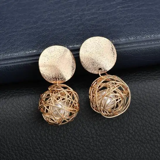 

Retro Pearl Geometric Minimalist Temperament Earrings Trendy Women Rhinestone Brincos Earrings Bijoux Jewelry Gift E5360