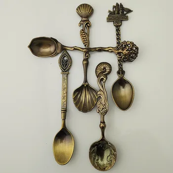 

5 Pcs/Set Spoons Tridimensional Solid Color Carved Alloy Flatware Vintage Royal Style Coffee Spoon Cutlery Kitchen Tools Set