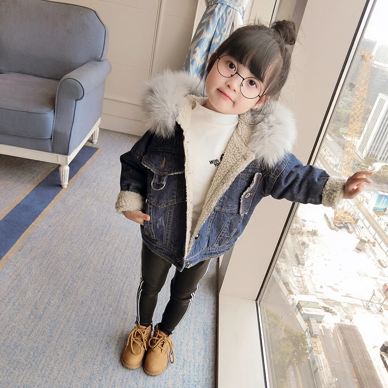 Children's clothing girls autumn 2017 new Korean denim jacket thickening baby shirt plus velvet children autumn and winter FREE Children's clothing girls autumn 2017 new Korean denim jacket thickening baby shirt plus velvet children autumn and winter FREE
