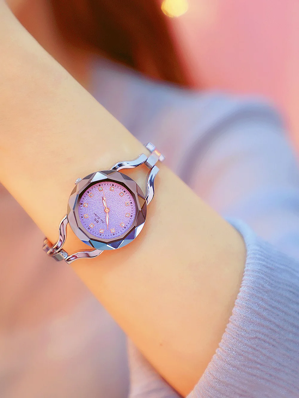 8875367174_381868954