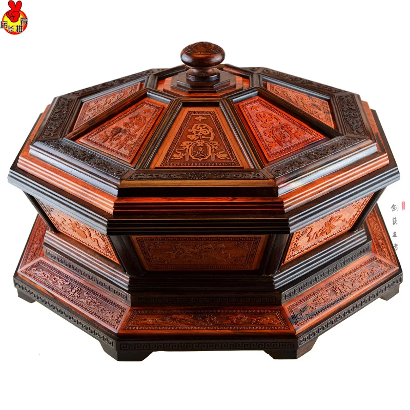 

Ротационная тарелка из красного дерева, Лаоса