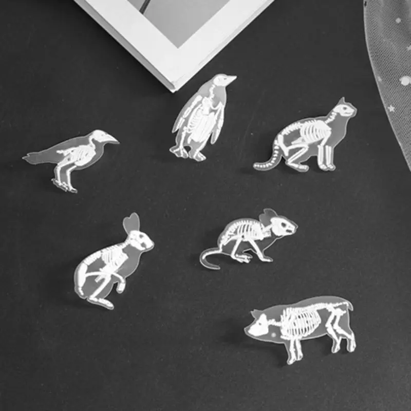 

2018 Creative Clear Acrylic Animal Skeleton Pins Brooch Mouse Rabbit Penguin Bird Pig Cat Brooch For Bag Clothes Badge Jewelry