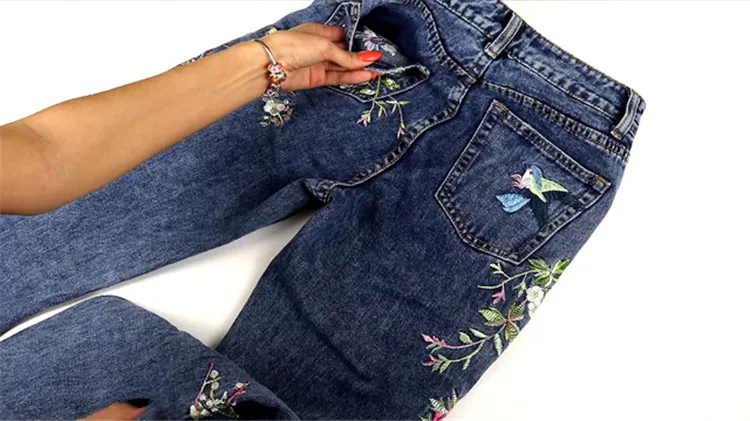 2018 Women's Three-dimensional 3D Heavy Bird Flower Embroidery High waist Slim Straight jeans Large yards (13)