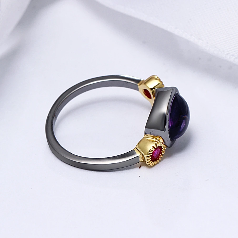 DreamCarnival 1989 Premium Ring for Women Sharp Colors Oval and Round Shape Zircon Bezel Gun Gold Color Lead Free Metal WA11527