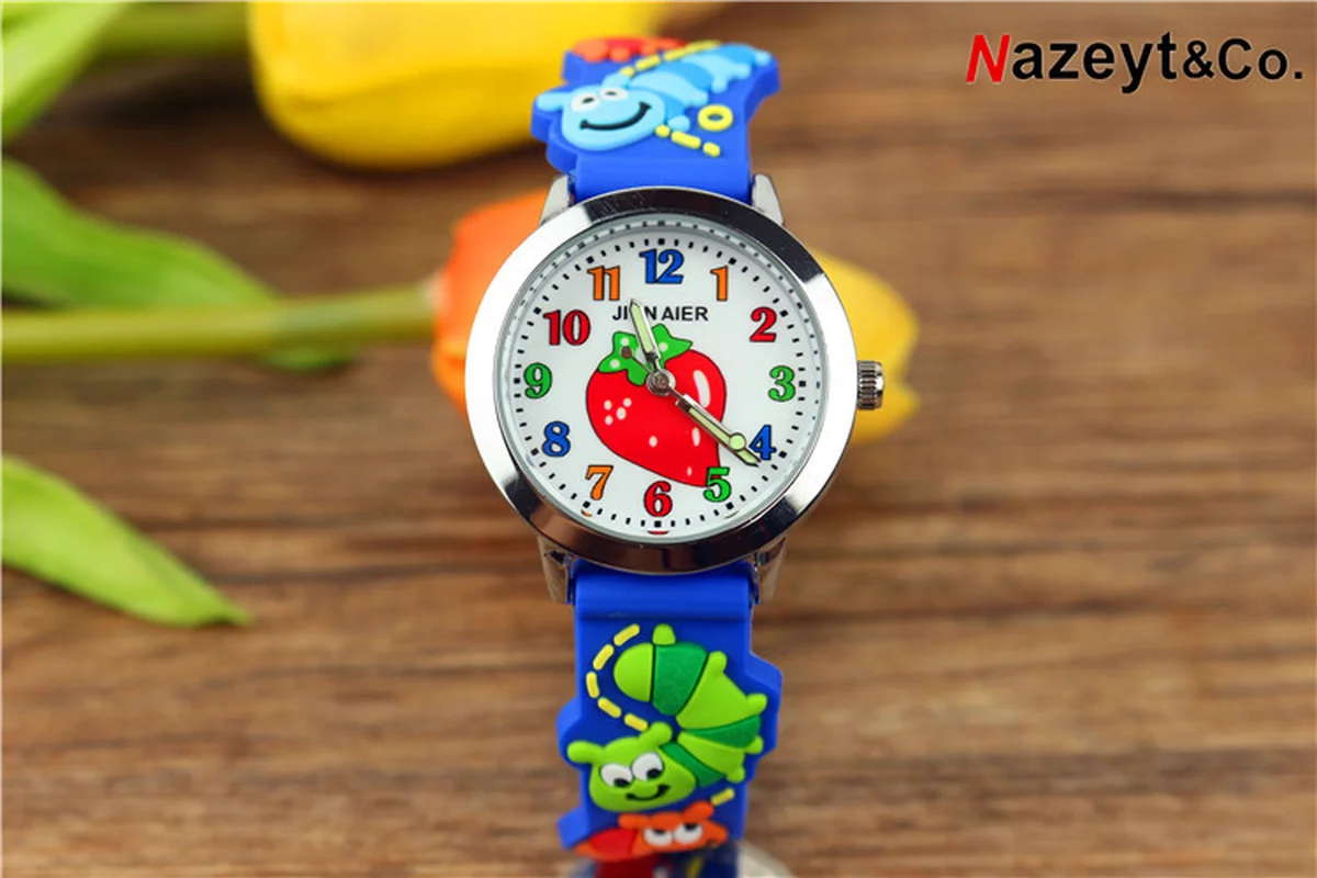 

The new children's fruit strawberry graphics 3 d silicone jelly watch male girl luminous pointer quartz watch