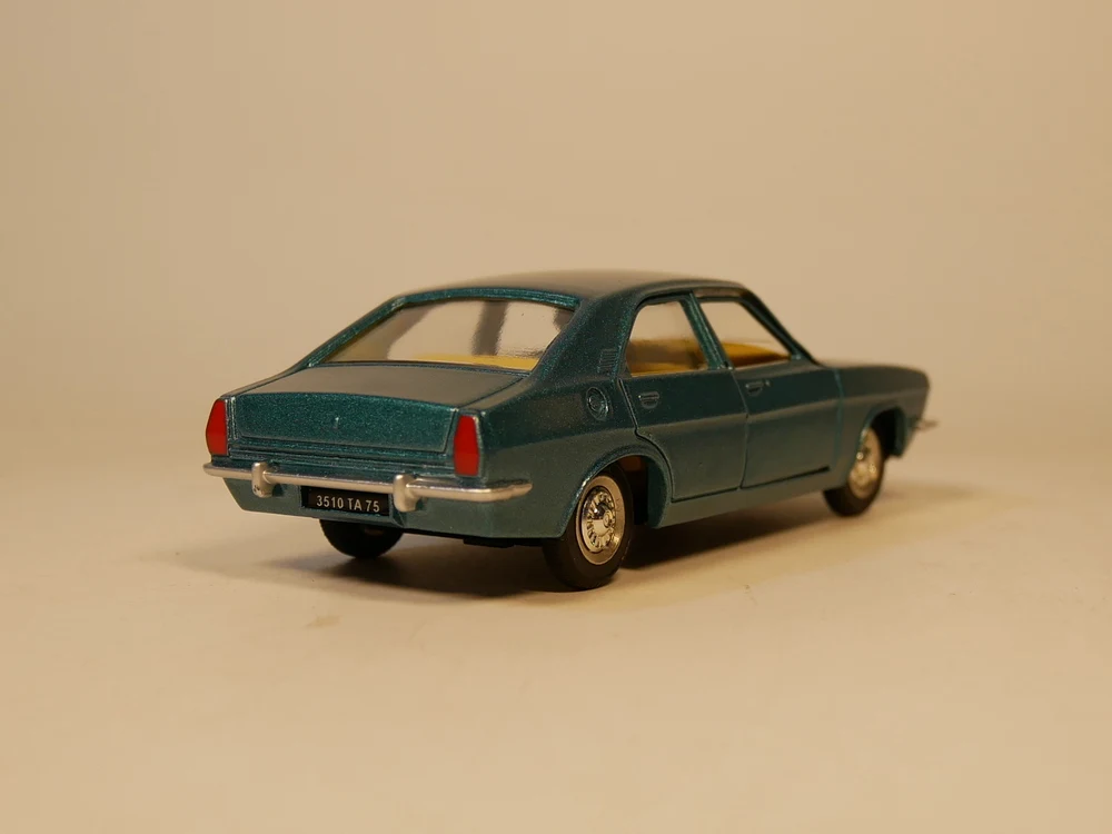 DINKY TOYS 1:43 SIMCA 1800 литая модель автомобиля