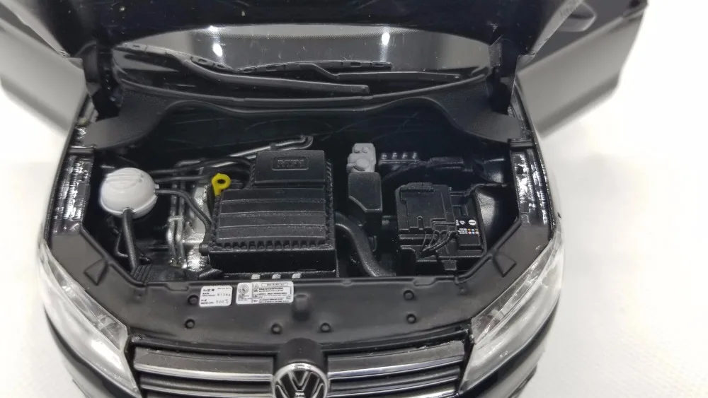 1:18 литья под давлением модель для Volkswagen VW Jetta 2102 черный сплав игрушечный автомобиль миниатюрная Коллекция подарков