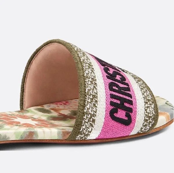 

Brand sandals 2019 new embroidered women's shoes high quality printed letters flat shoes women models 34-41