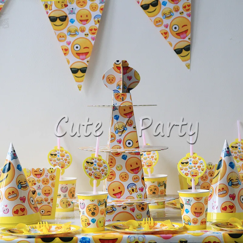 

117pcs/lot Cartoon Emoji Print Disposable Paper Tableware Set Theme Party Birthday Baby Shower Party Paper Cup Plate Tableware